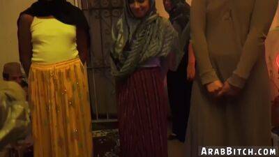 Muslim beauty exists for the first time in Afghan brothels! - Afghanistan on vidgratis.com