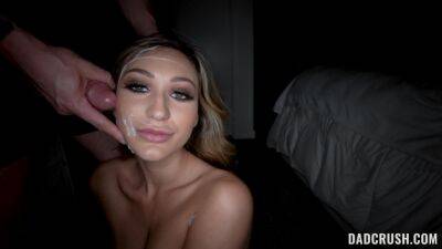 Mind blowing facial after daddy hammers her wet cunt in insane modes on vidgratis.com