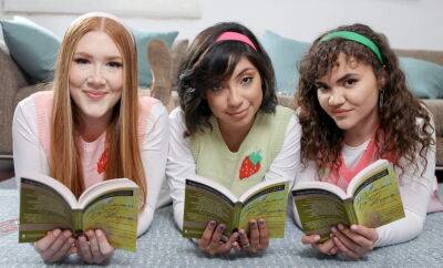 Reading a naughty book ends in wild foursome on vidgratis.com