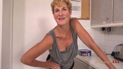 Busty 57yo Ms. Molly Sucks Your Cock & Lets You Fuck Her In The Kitchen on vidgratis.com