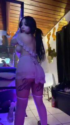 Ninabaad1 Periscope on vidgratis.com