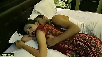 Indian hot beautiful girls first honeymoon sex!! Amazing XXX hardcore sex - India on vidgratis.com