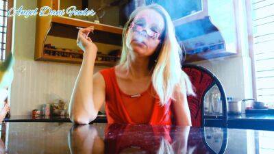 Hot Blonde Milf Love To Keep Smoking After Swallowing Warm Cum on vidgratis.com