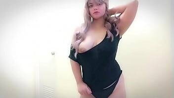 Horny Beautiful Indian Desi College Teen Dancing and Teasing with her Big Boobs - India on vidgratis.com