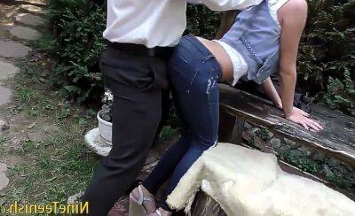 Teen jeans torn for fuck on vidgratis.com