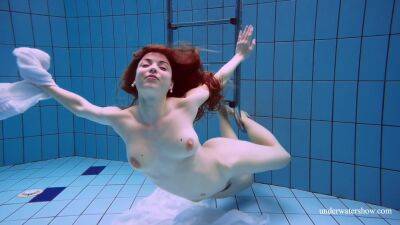 Redhead Marketa In A White Dress In The Pool - Russia on vidgratis.com