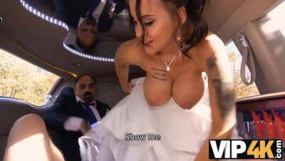 VIP4K. Random passerby scores luxurious bride in the wedding limo on vidgratis.com