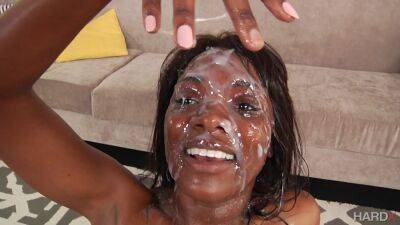 Best facial for this skinny ebony during her first gangbang special on vidgratis.com