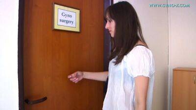 Shy green-eyed girl at her regular gynecologic check-up on vidgratis.com