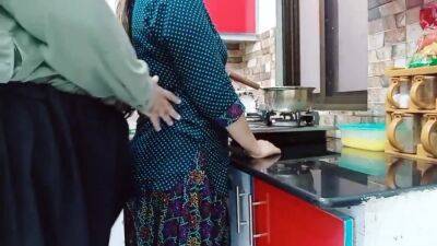 Desi Wife Fucked In Kitchen While She Is Making Tea - Pakistan on vidgratis.com