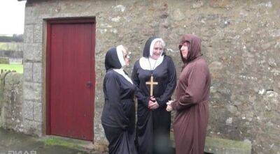 Dirty mature nuns Trisha and Claire Knight have kinky threesome on vidgratis.com