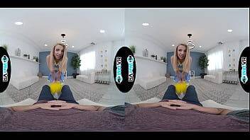 WETVR Skinny Cheerleader Rides Big Dick In VR Porn on vidgratis.com