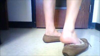 Old Moccasins Frieda Ann Foot Fetish on vidgratis.com