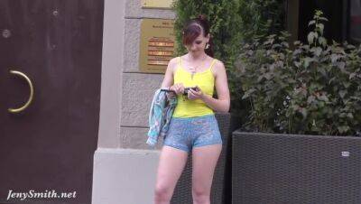 Jeny Smith walks in public with transparent shorts. Real flashing moments on vidgratis.com