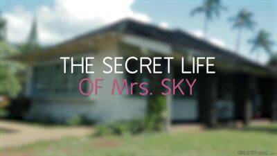 Reena Sky and Eliza Jane in The Secret Life Of Sky on vidgratis.com