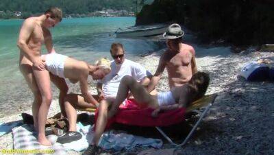 Public family therapy groupsex orgy - Germany on vidgratis.com