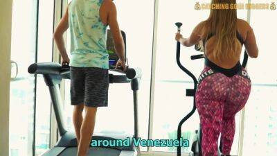 HOT SEX With A Big Booty Venezuelan Gym SLUT - Big ass - Brazil on vidgratis.com