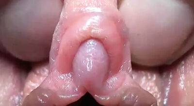 Close up clit milky squirt on vidgratis.com