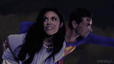 Superman's weakness is kryptonite and brunettes with shaved pussies on vidgratis.com
