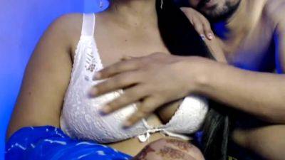 Desi Sexy Hot Mistress Tried To Fuck Her Servant To Fulfill His Desire For Sex - India on vidgratis.com