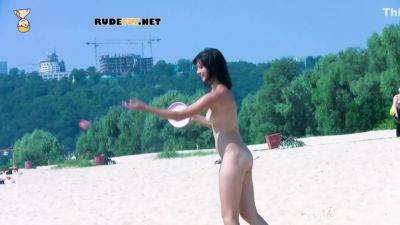 An Adorable Nudist Girls on vidgratis.com