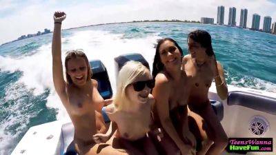 Teens Facialized On Yacht on vidgratis.com