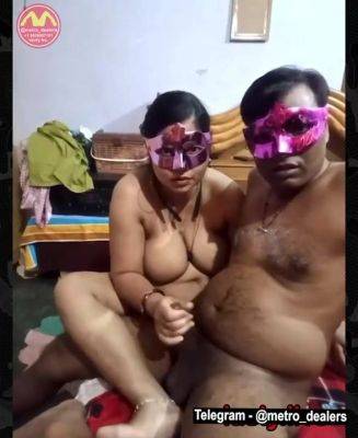 Desi Horny Couple Strip Chat Private Milk On Glass And Face Showing - Sleep - India on vidgratis.com
