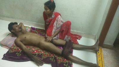 Married Indian Wife Amazing Rough Sex On Her Anniversary Night - Telugu Sex - India on vidgratis.com