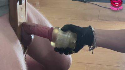 Close Up Femdom Edges Cock To Ruined Orgasm In A Glass 5 Min - Britain on vidgratis.com