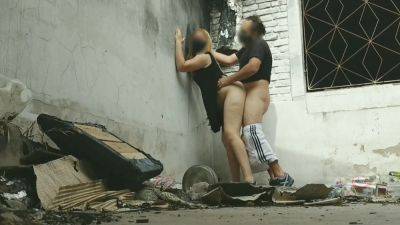 Sex In Abandoned House Showing Pussy In The Supermarket And On The Street To Onlookers on vidgratis.com