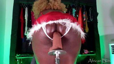 Ebony College Dropout Finds Job Riding And Twerking On Huge Dongs Online This Christmas on vidgratis.com