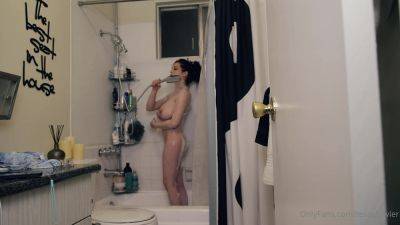 Tessa Fowler In Nude Big Tits Shower Video Leaked on vidgratis.com