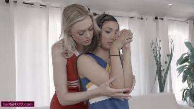 Amber Moore And Nina Nieves In Girlgirlxxx - Cheerleader Lesbians Stretch Their Pussies Out on vidgratis.com