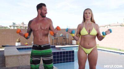 Busty wife gets to fuck with her personal trainer in spectacular cheating scenes on vidgratis.com