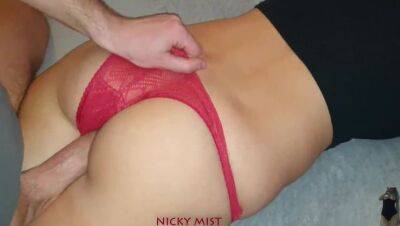 Found my stepsister when I am horny she napping \/ Nicky Mist on vidgratis.com