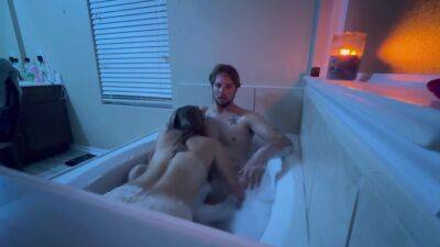 Hot Bath Sex - Russia on vidgratis.com