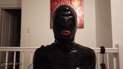 Latex Mask on vidgratis.com