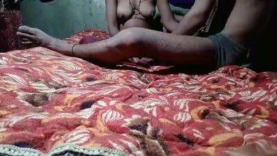 Desi Aunty Ki Cremie Chut Ko Chata Aur Tang Failakar Chudai Kiya - India on vidgratis.com