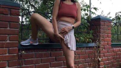 Nymphomaniac And Exhibitionist Neighbor Called To Shoot Her On The Street And Jerked Off In A Publi - Russia on vidgratis.com