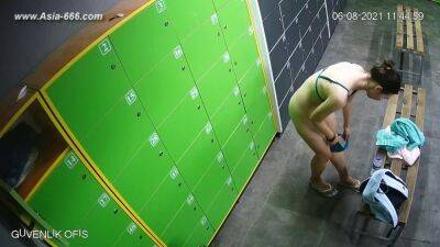 Pool.Locker.Room.In.Turkey - Russia - Turkey on vidgratis.com