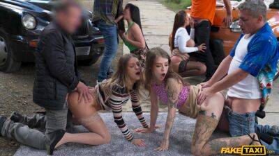 Outdoor orgy leads these fine women to mind-blowing pleasures on vidgratis.com