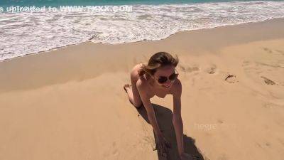 Cabo Verde Nude Beach With Leona Mia on vidgratis.com