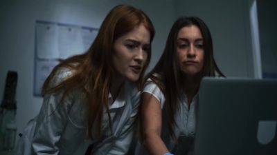 Parasite X - Josephine Jackson And Jia Lissa on vidgratis.com