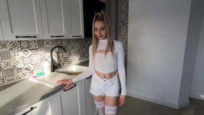 Sexy Plump-booty Blonde Teen Prefers To Fuck With Her Step-bro Instead Of Washing the Dishes - Russia on vidgratis.com