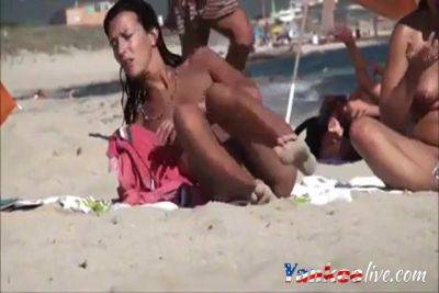Nude Beach - Hard Nipple Mature on vidgratis.com