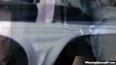 Rene fingering Pussy closeup in car on vidgratis.com