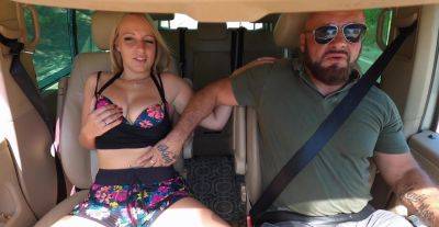 Seductive blonde gets her dose on the back seat before sucking the cock dry in the sun on vidgratis.com
