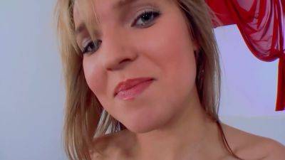 A Beautiful Blonde Teen From Germany Dildoing Her Muff In Pov - Germany on vidgratis.com