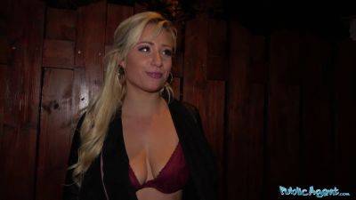 German blonde bombshell offers to fuck for cash in public for a hugetit and a big cock - Germany - Czech Republic on vidgratis.com