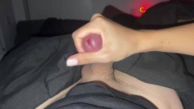 I Woke Up My Stepsister In The Night To Make Me Cum on vidgratis.com